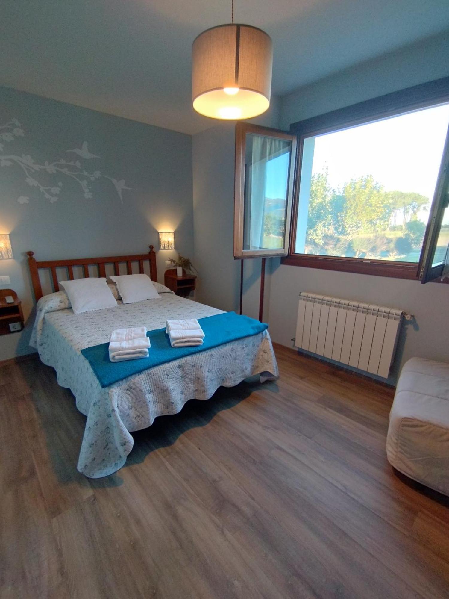 Apartamentos La Cruz De Paderne Navia Room photo